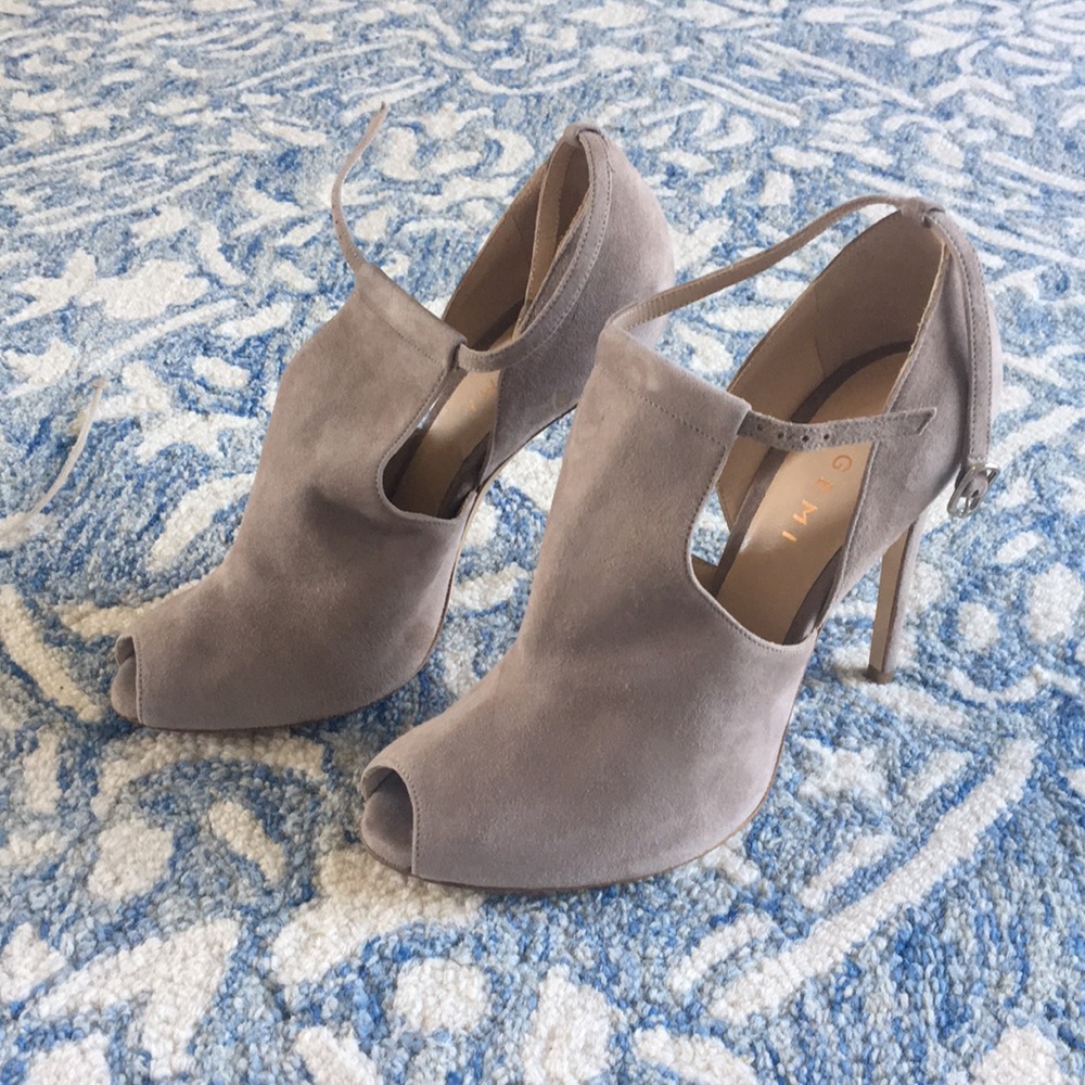 M Gemi heels size 38 or 7.5/8